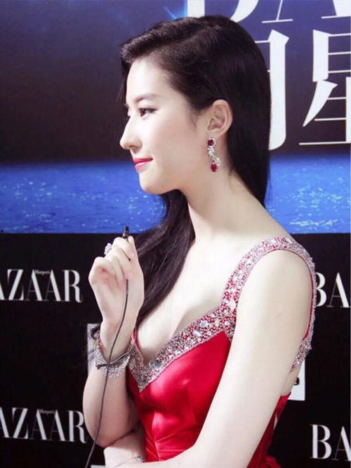 明星网红戴的沉香,明星网红的时尚宠儿